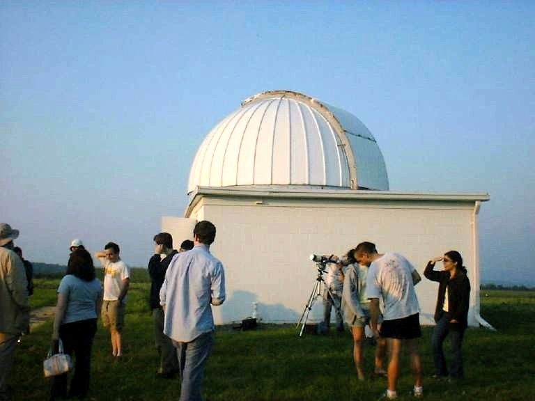 Hartung_Boothroyd_Observatory_Ithaca_NY_June_8_2004_.jpg